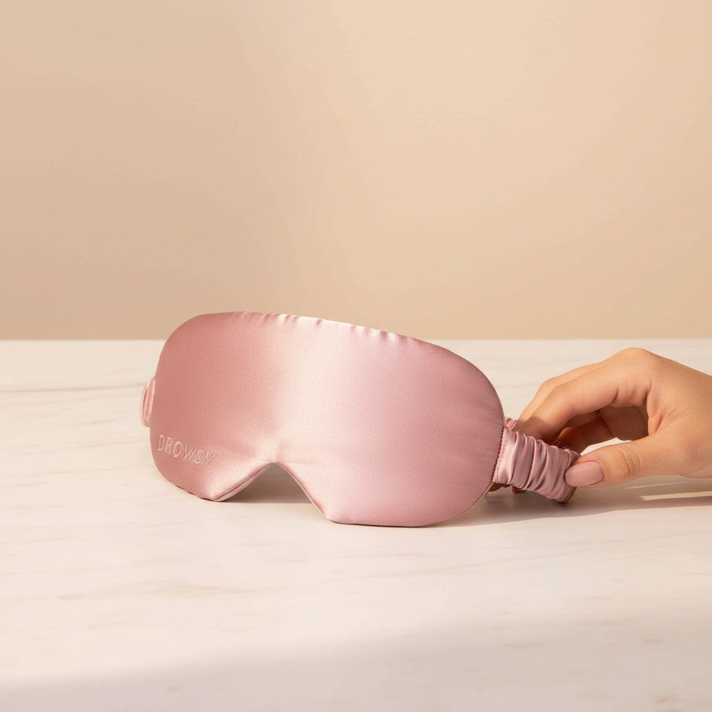 Collection Bien-être & Détente Arya Lush — masque de sommeil en soie rose